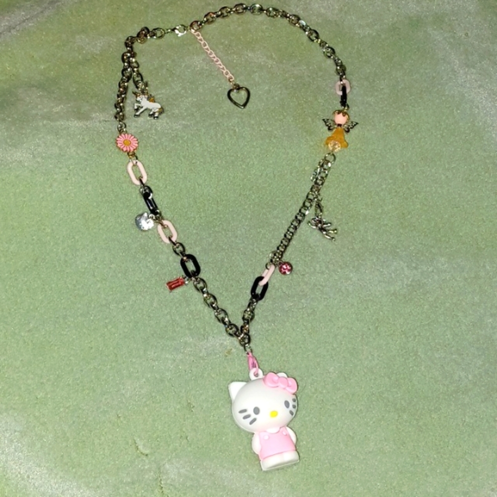 Sanrio Hello Kitty Angelic Necklace